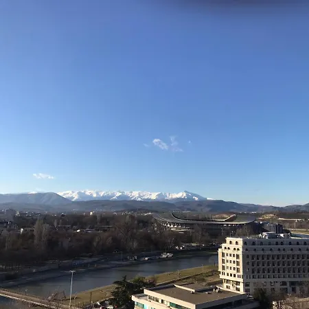Blue Sky Apartment